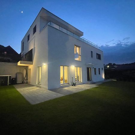 V.I.P Appartement Boettstein Luaran gambar