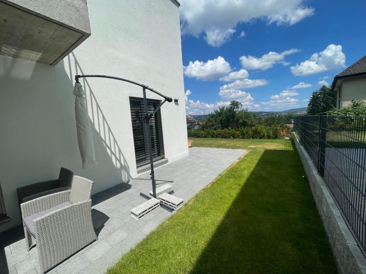 V.I.P Appartement Boettstein Luaran gambar