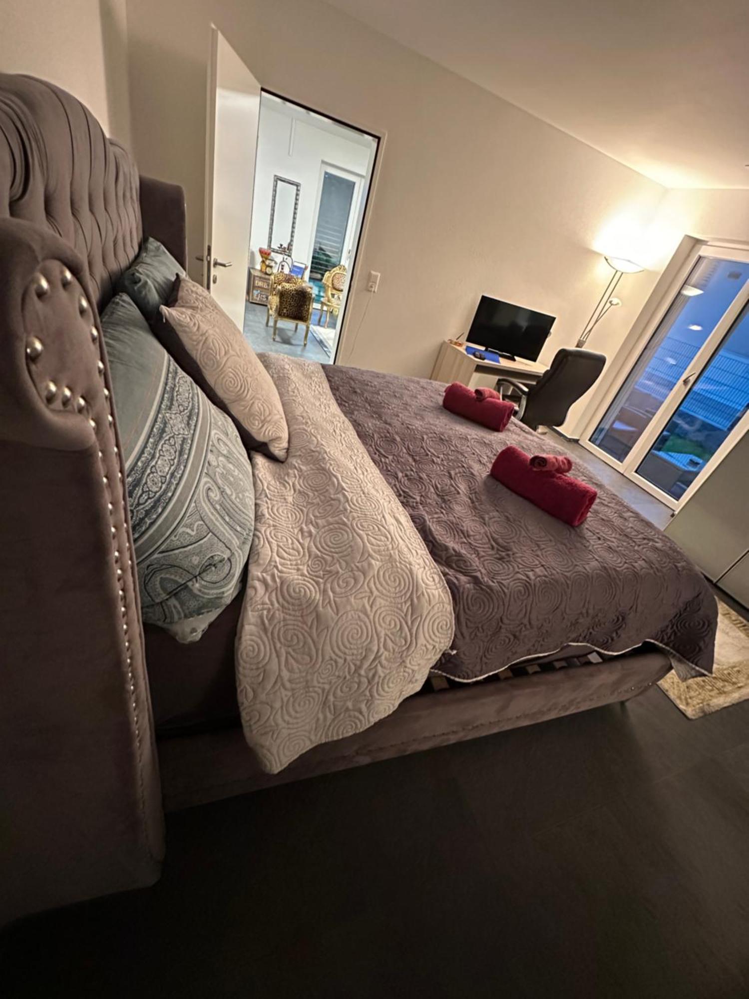 V.I.P Appartement Boettstein Luaran gambar
